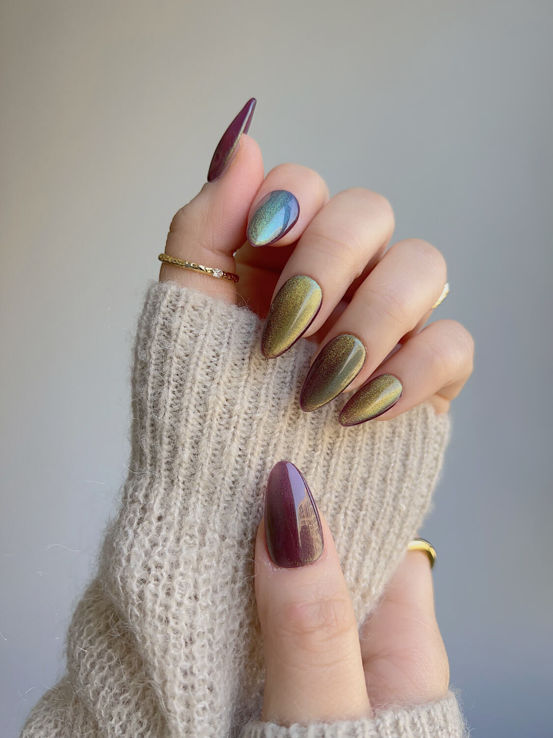 Brown-Cat-eye-nails-GlowGrape-Short-Almond-Nails