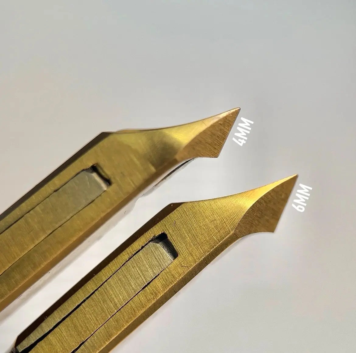 Cuticle Nippers - Gold Titanium