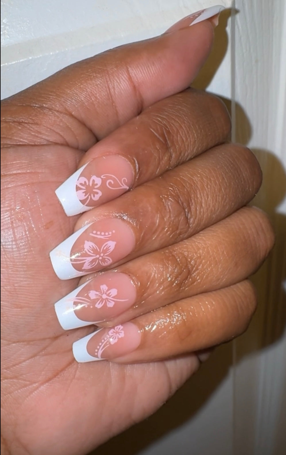 French Short Coffin Hawaiian Flower Press On Nails