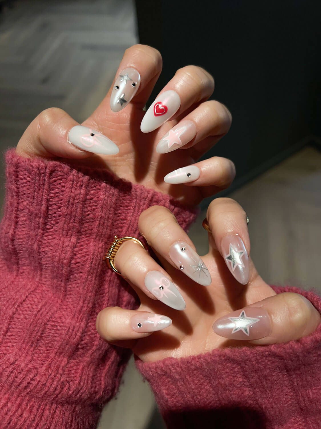 pink-medium-almond-nails