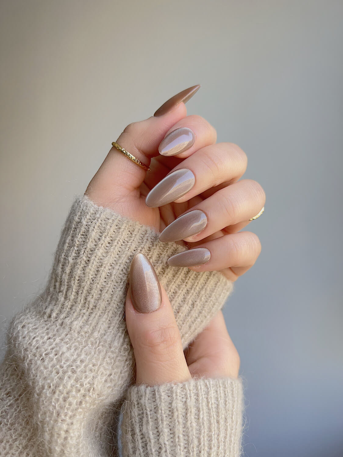 Nude-Color-Cat-eye-nails-Toffee-Medium-Almond-Nails