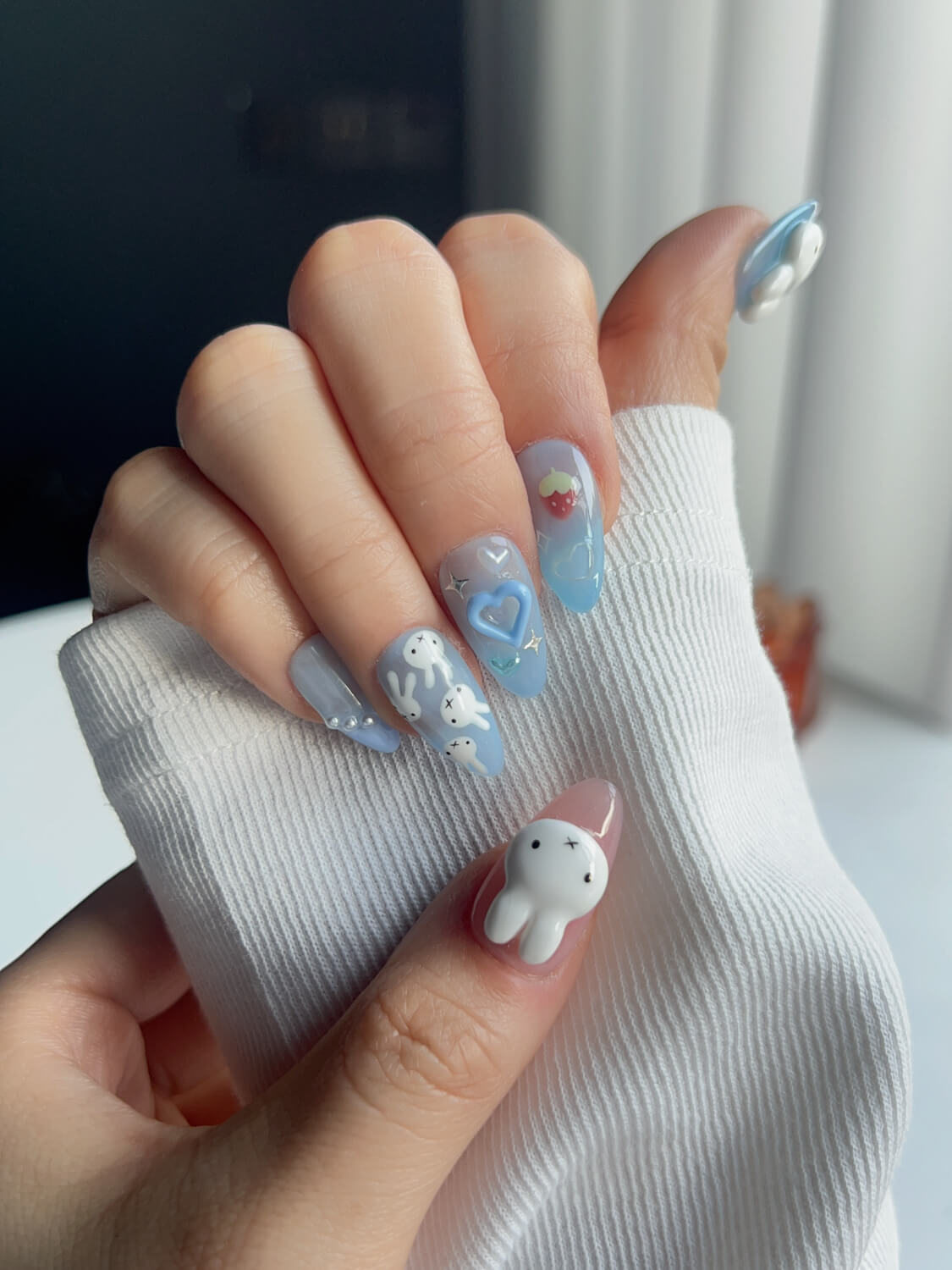 Handmade- MIFFY XOXO Press On Nail Set
