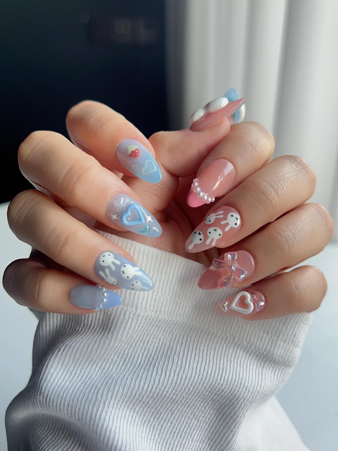 Handmade- MIFFY XOXO Press On Nail Set