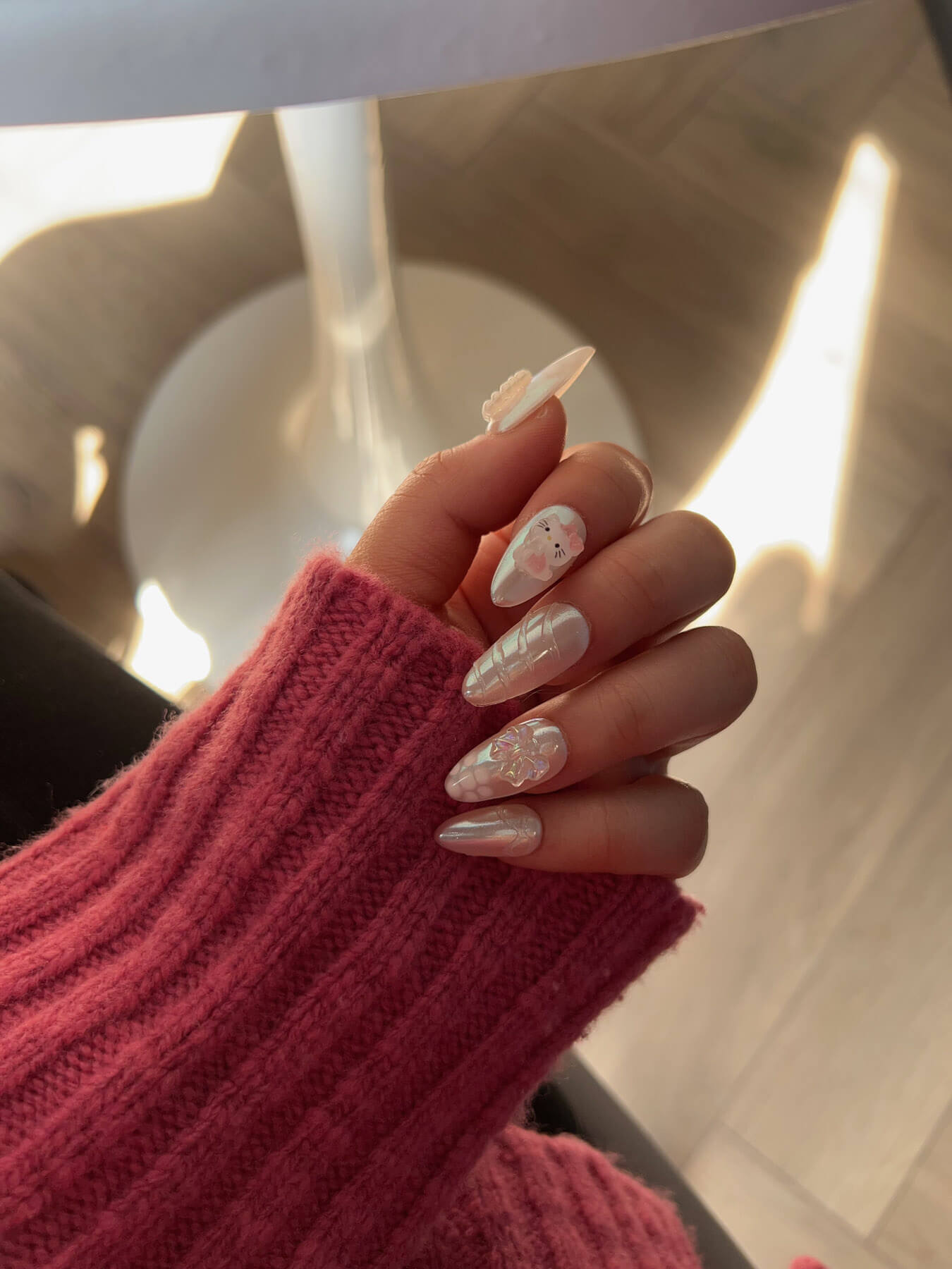 White Kitty Medium Almond Nails - Bubbly