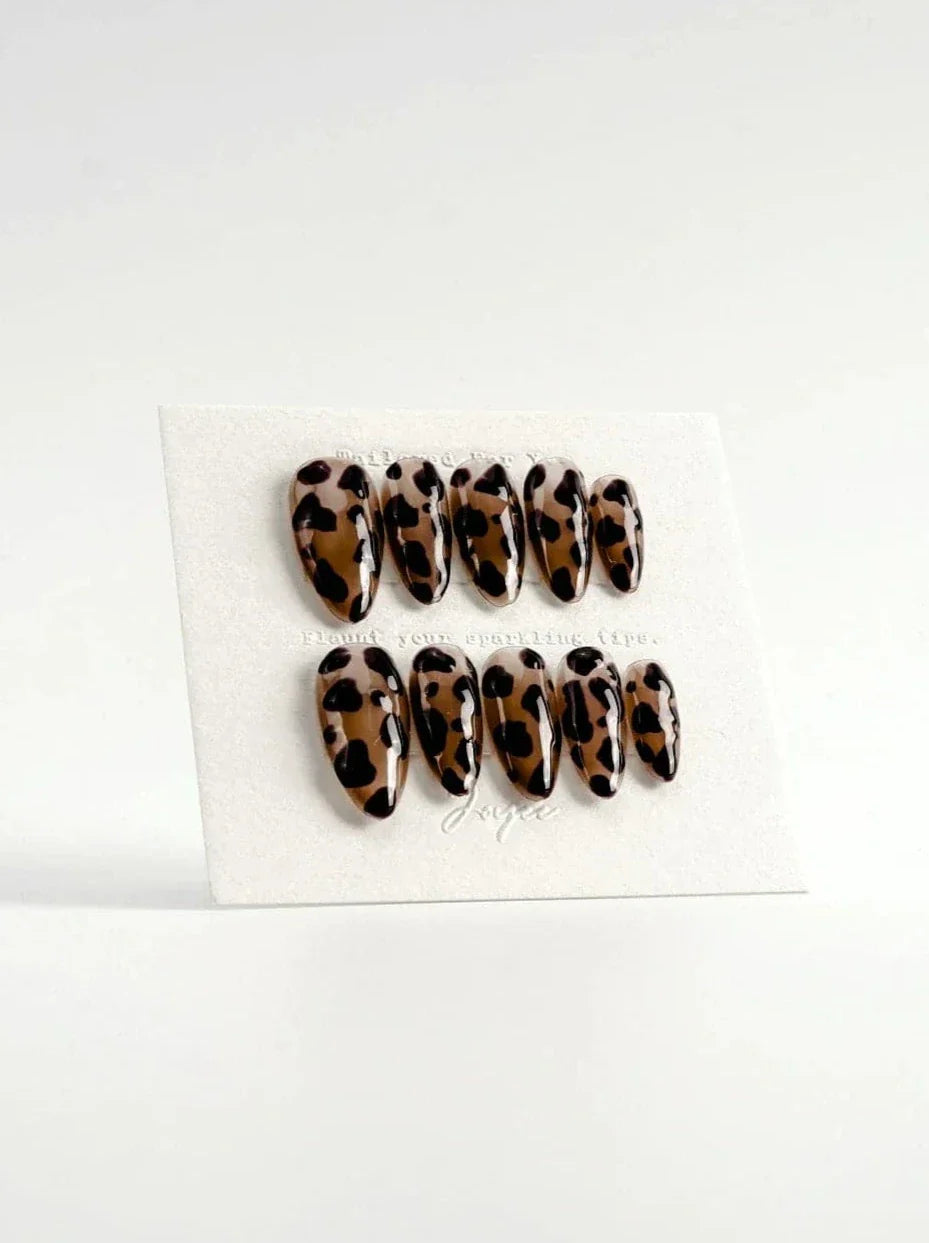 Handmade- Primal Chic Press On Nail Set