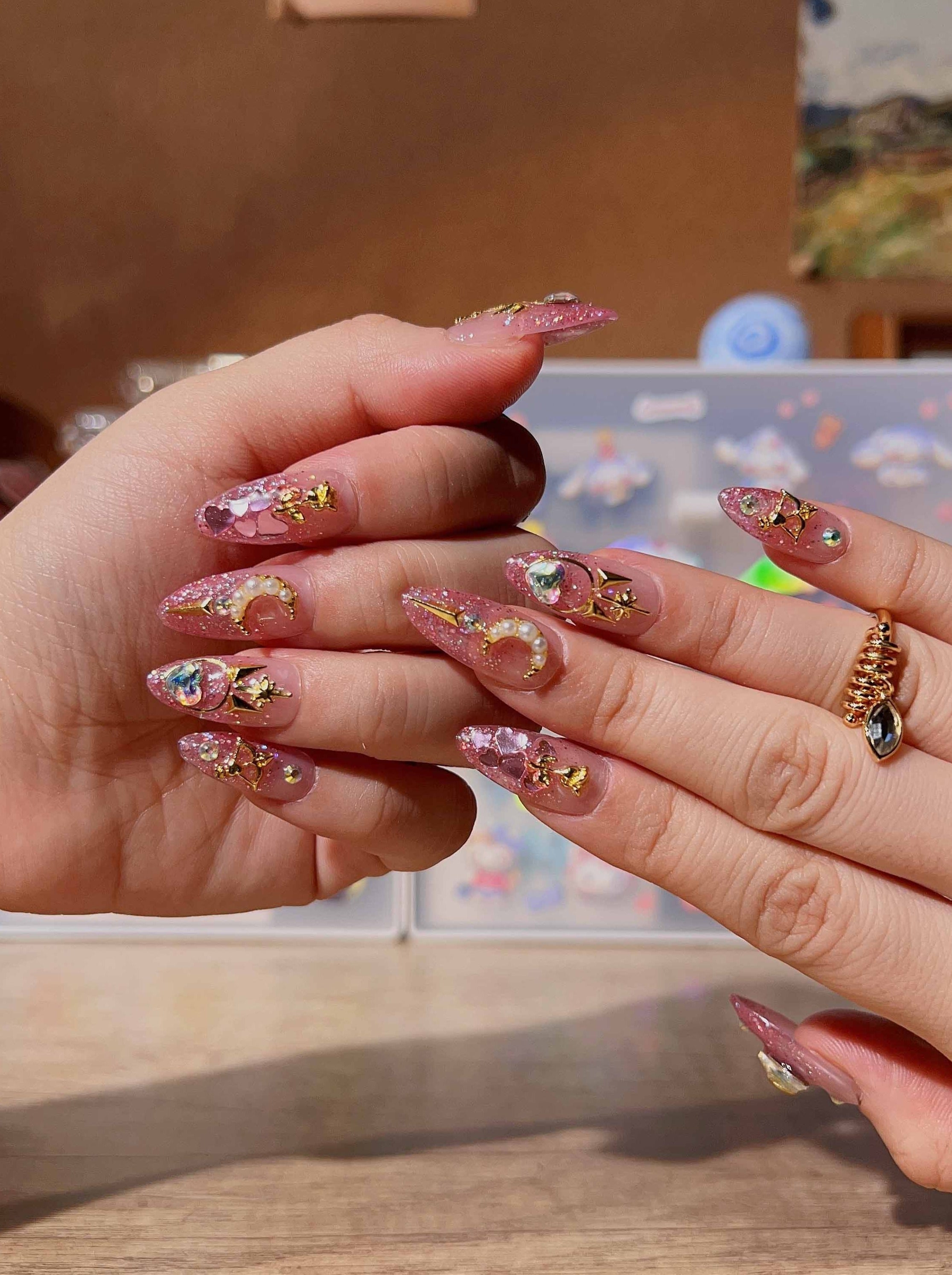 Red-Med-Almond-nails-senshi